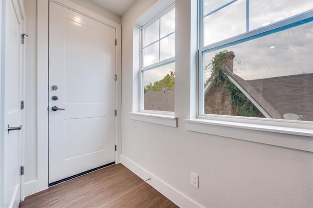 Building Photo - 5317 Reiger Ave
