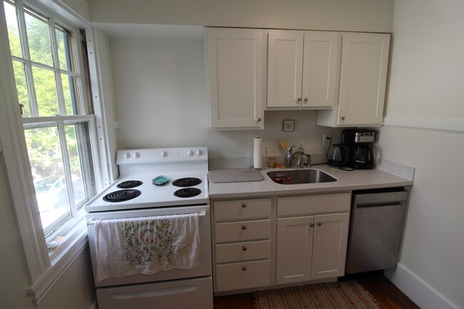 Building Photo - 1.0 bedroom in Cambridge Massachusetts 02138