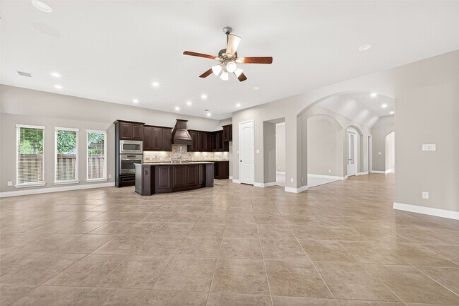 Building Photo - 27128 Allenby Park Dr