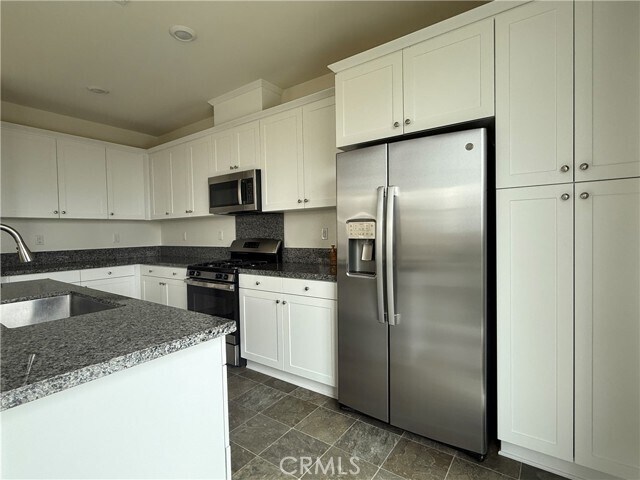 Building Photo - 16502 Casa Grande Ave