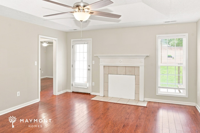 Building Photo - 112 Hayloft Ct