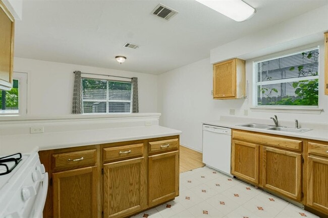 Building Photo - 13917 Maricella Ln