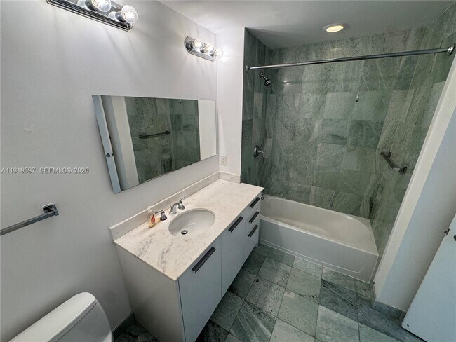 Building Photo - 1050 Brickell Ave