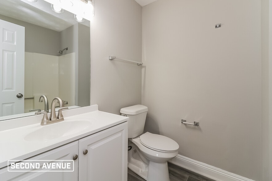 Building Photo - 2435 Winding Creek Dr
