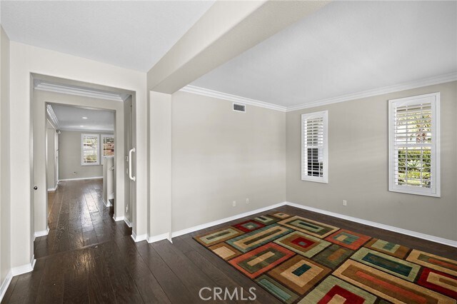 Building Photo - 6981 Shoreline Dr