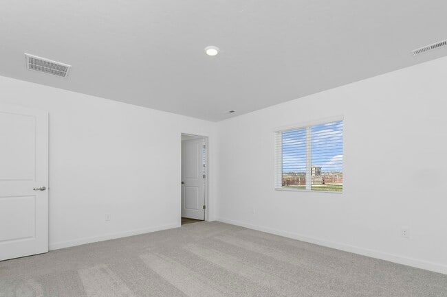 Building Photo - 8164 W Grey Alder Dr