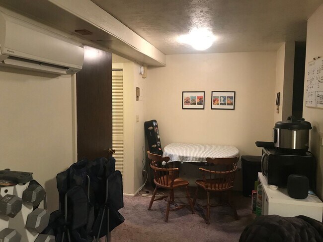 Building Photo - 1B/1B Pet Friendly Apartment South of BYU