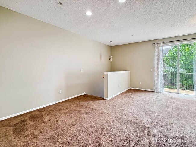 Building Photo - 11221 Kinsley St