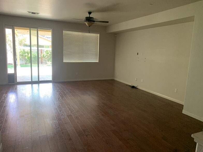 Building Photo - 14708 Checkerbloom Dr