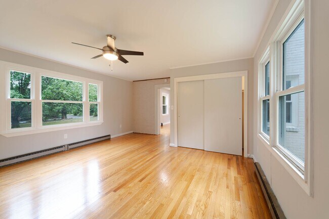 Building Photo - Beautiful Home With an Excellent Location in Potomac, MD