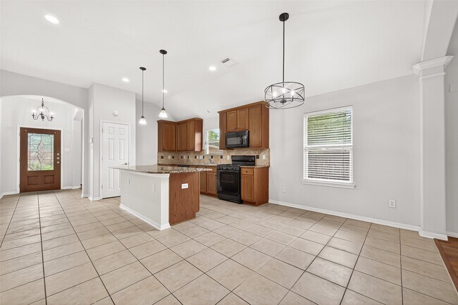 Building Photo - 6030 Wildbriar Ln