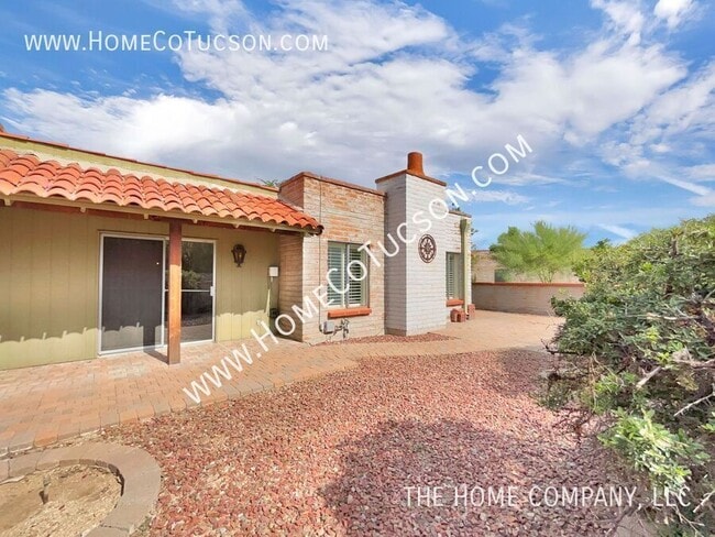 Building Photo - 8540 N Calle Tioga