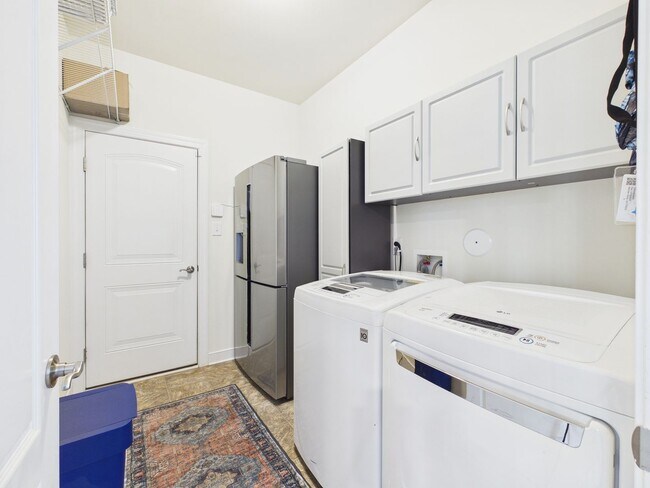 Building Photo - 12106 Golden Aster Terrace