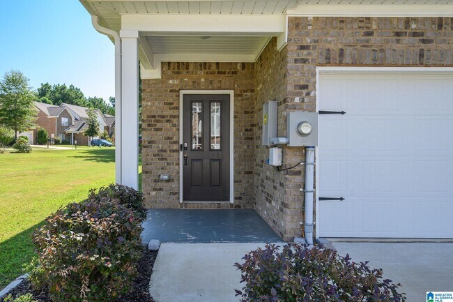 Building Photo - 501 Polo Way