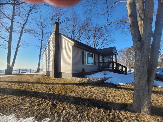 Building Photo - 2 S Rainbow Shores Rd