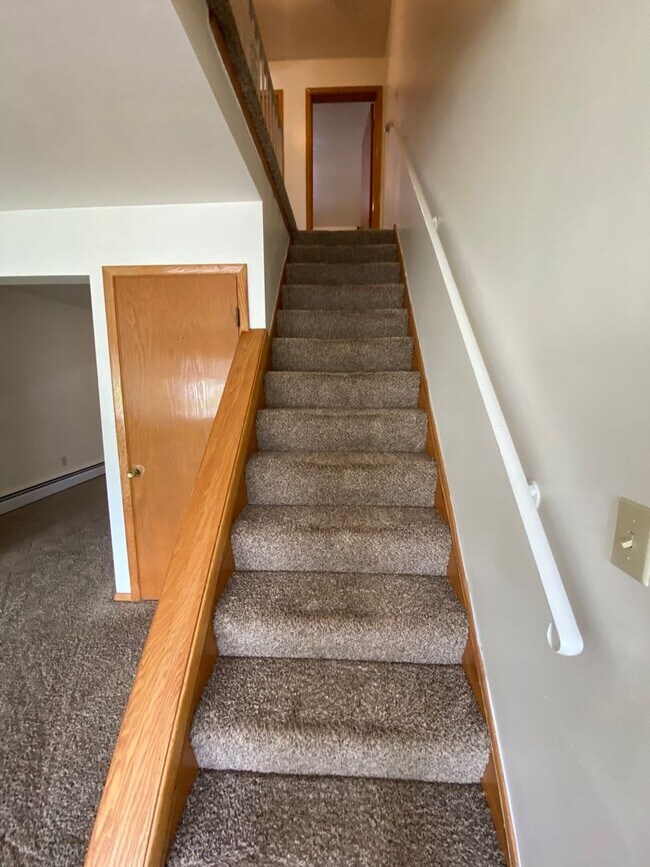 Building Photo - Five Roses-Ellsworth Bldg. #2