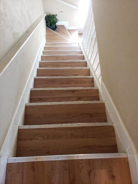 Building Photo - 26560 Southern Pines Dr