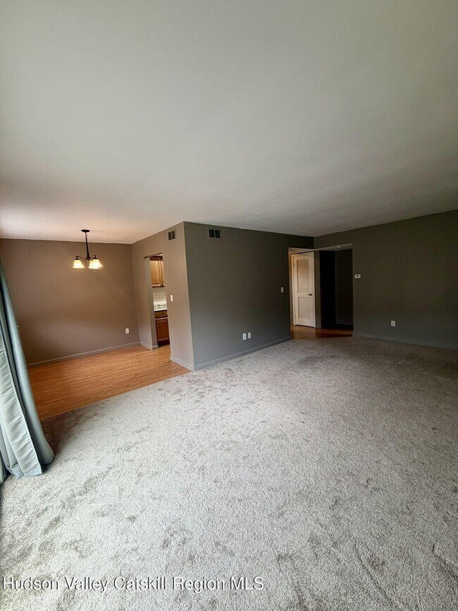 Building Photo - 616 Cherry Hill Dr