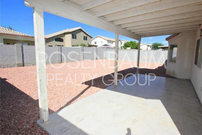 Building Photo - Charming 4-beds, 2-baths home in Wildflowe...