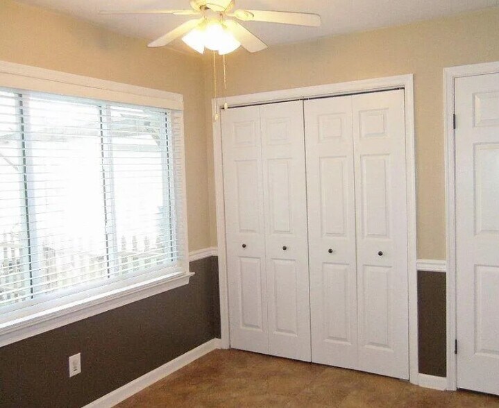 Building Photo - 4108 Starwood Arch