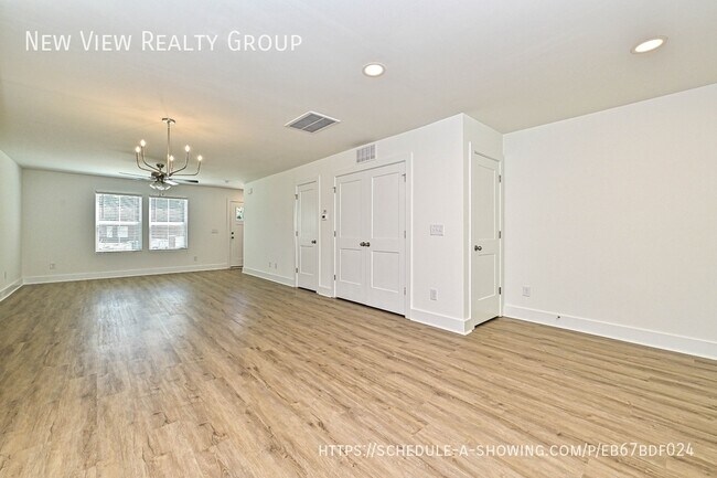 Building Photo - 580 Pleasant Ave