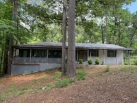 Building Photo - 19934 Channel View Dr