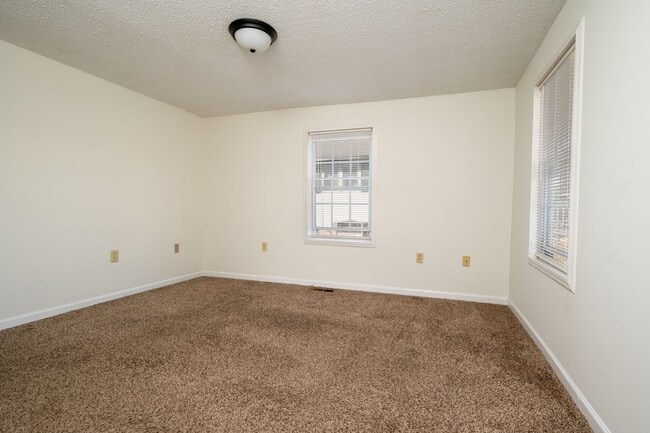 Building Photo - 2 bed/1 bath site built home