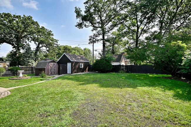 Building Photo - 2147 N 78th Ave