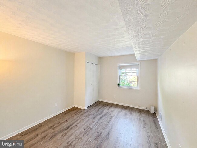 Building Photo - 13208 Hathaway Dr