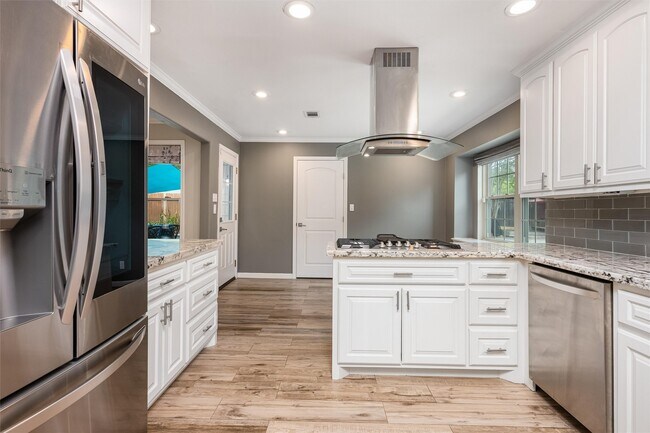 Building Photo - 14602 Oak Bend Dr