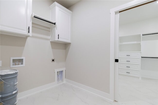Building Photo - 808 Kelley Ann St