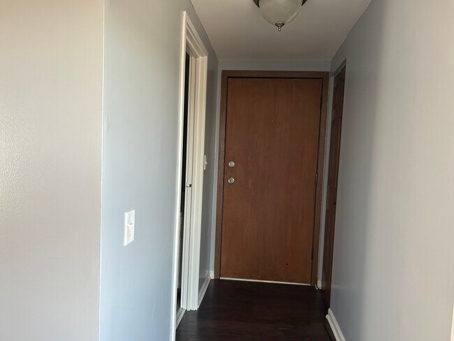 Building Photo - 169 S Gregory St