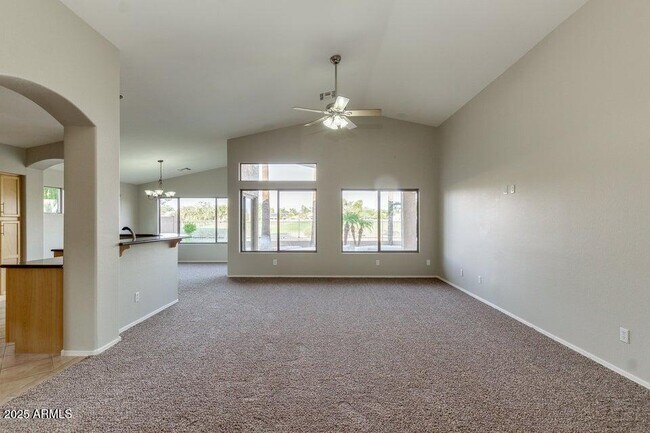 Building Photo - 1031 S Nielson St