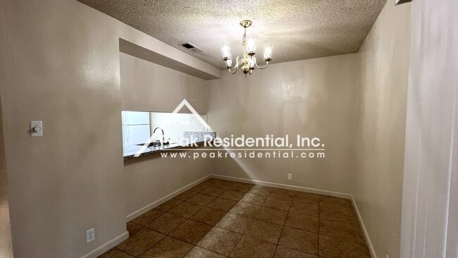 Building Photo - Very Nice Greenhaven 2bd/1ba Condo in Gated Community - Must See