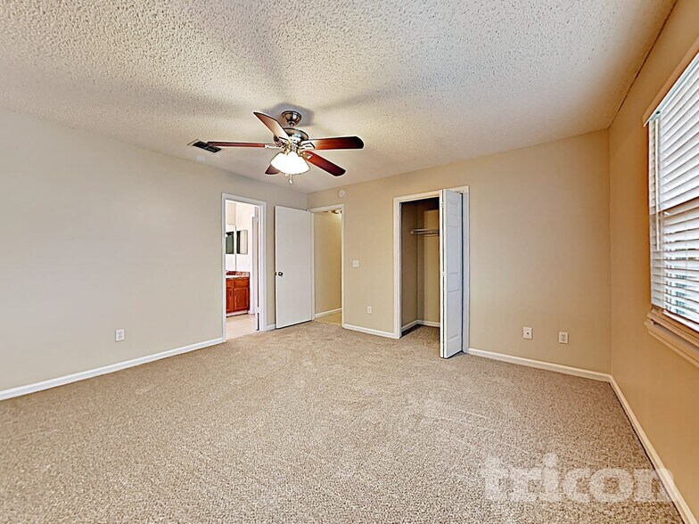 Building Photo - 1351 Trotters Walk Way