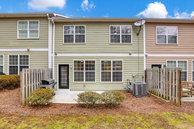 Building Photo - 2849 Jordan Oaks Ln