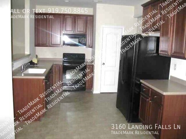 Building Photo - 3160 Landing Falls Ln