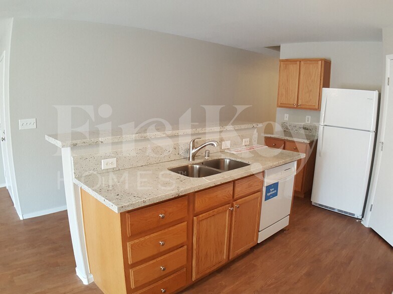 Building Photo - 4941 Drifting Pebble St