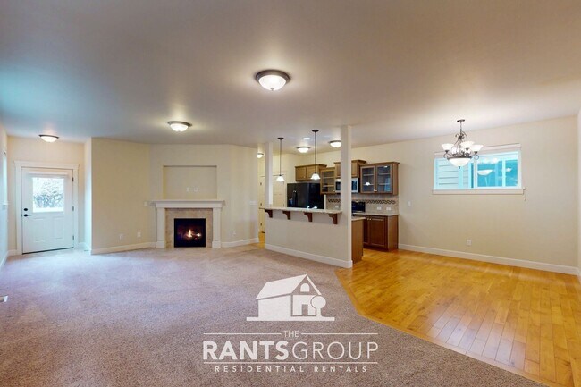 Building Photo - Spacious 3-Bedroom Home in Lacey's North T...