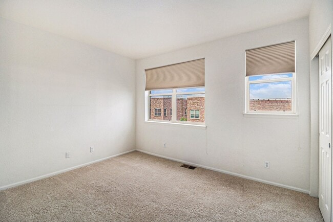 Building Photo - Available Now - 2 Bedroom 2 Bath Unit in A...
