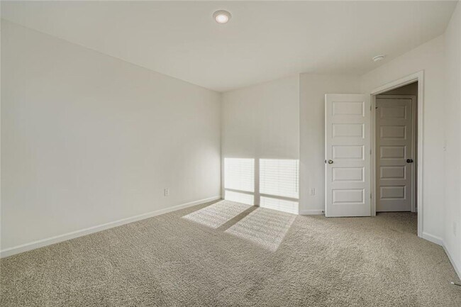 Building Photo - 6221 Honeybell Aly