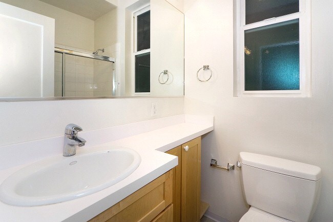 Interior Photo - 1234 Jones