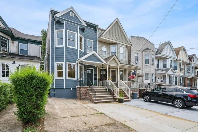 Building Photo - 215 Harrison Ave
