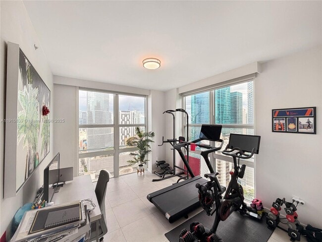 Building Photo - 31 SE 5th St