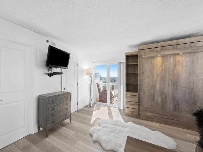 Building Photo - 3301 S Ocean Blvd
