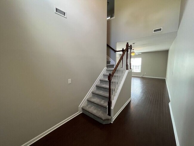 Building Photo - 8206 Yaxley Hall Dr