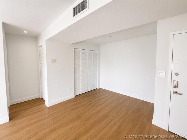 Building Photo - 7725 SW 86th St
