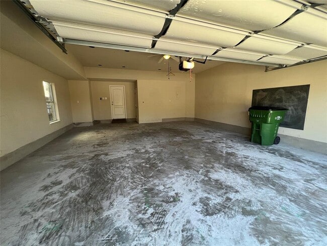 Building Photo - 2443 Salorn Way