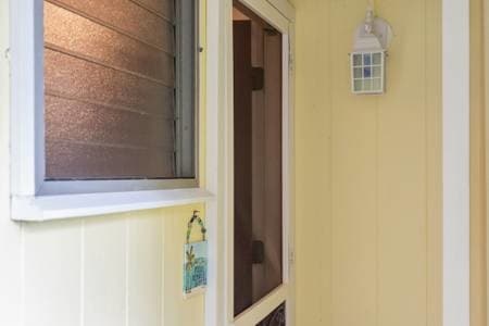 Private Entry to Apt - 47-337 Mahakea Rd