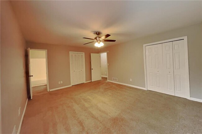 Building Photo - 1734 Wingard Dr